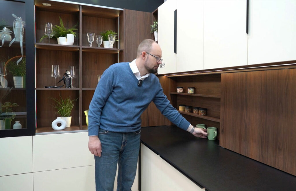 Стенд Hettich — эталон мебельного мастерства